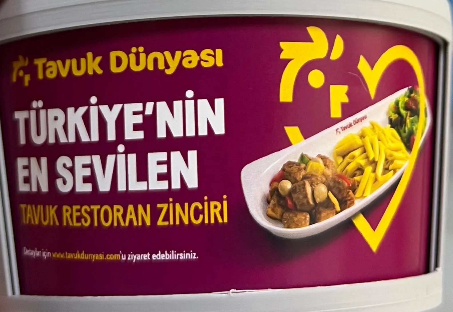 Tavuk Dünyası campaign printed on a Munulus device